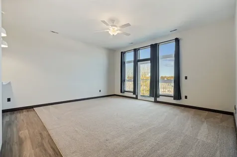 120 Twin Steeples Circle NE #307 Dyersville IA 52040