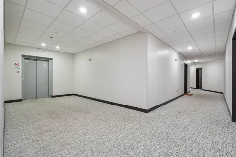 120 Twin Steeples Circle NE #215 Dyersville IA 52040