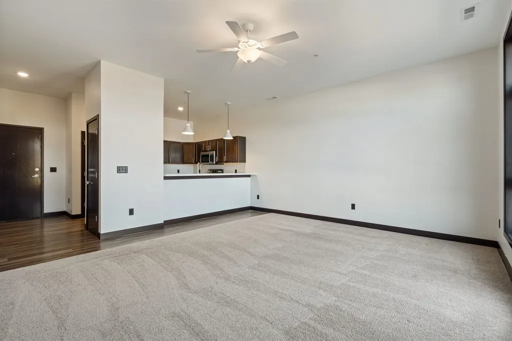 120 Twin Steeples Circle NE #213 Dyersville IA 52040