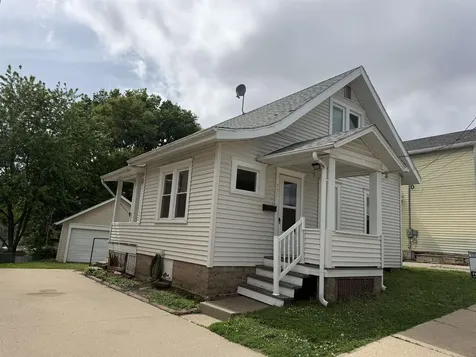 757 Roberts Dubuque IA 52001