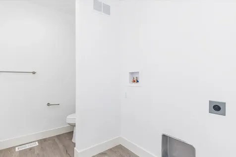 2527 Washington Dubuque IA 52001