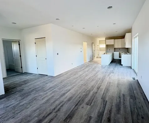 2484 Tiffany Dubuque IA 52001
