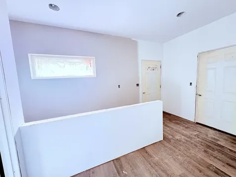 2484 Tiffany Dubuque IA 52001
