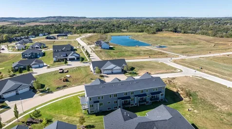 1378 Autumn Ridge Dubuque IA 52003