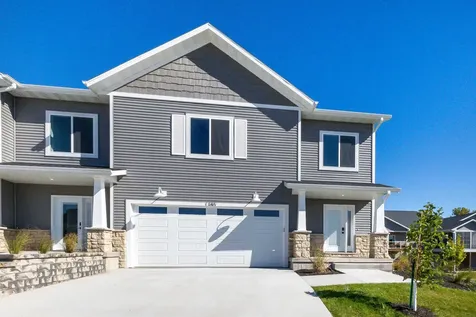 1380 Autumn Ridge Dubuque IA 52003