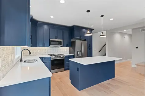1368 Autumn Ridge Dubuque IA 52003