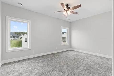 1368 Autumn Ridge Dubuque IA 52003
