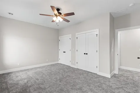 1368 Autumn Ridge Dubuque IA 52003