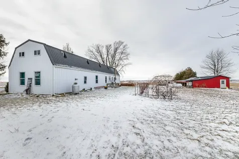 2405 Pheasant Hopkinton IA 52237