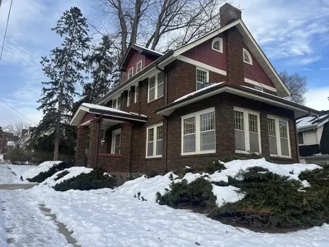 660 Alta Vista Dubuque IA 52001