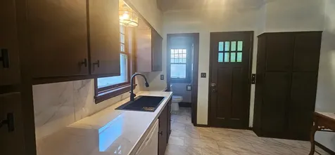660 Alta Vista Dubuque IA 52001