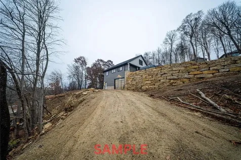 Lot 28 Elly Rose Dubuque IA 52002