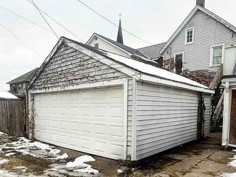 2034 Jackson Dubuque IA 52001