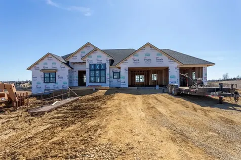 14368 Elly Rose Dubuque IA 52002