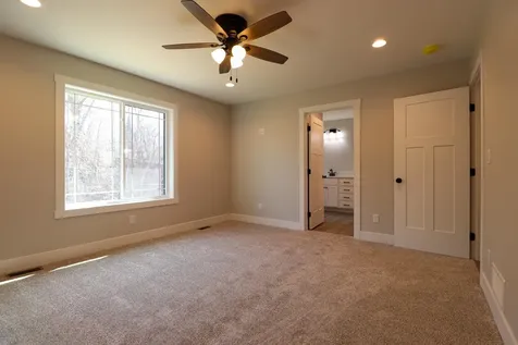 227 Olympic Heights Dubuque IA 52001