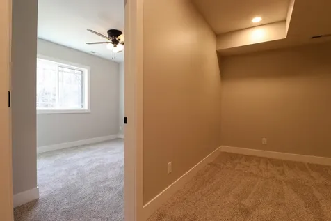 227 Olympic Heights Dubuque IA 52001