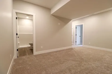227 Olympic Heights Dubuque IA 52001
