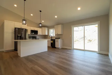 227 Olympic Heights Dubuque IA 52001