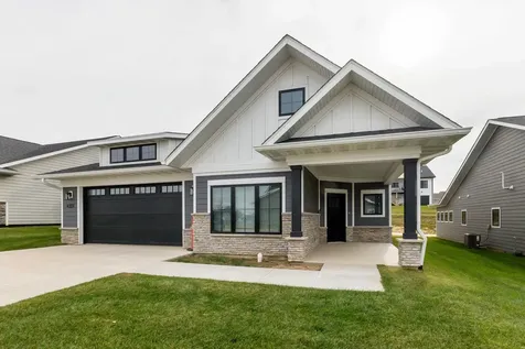 4501 Ewing Dubuque IA 52002