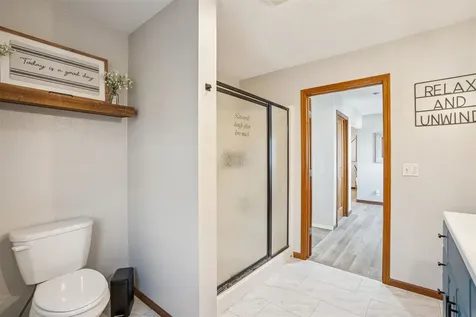 8212 98th Wyoming IA 52362