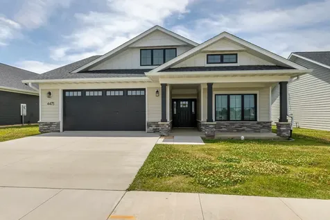 4475 Ewing Dubuque IA 52002