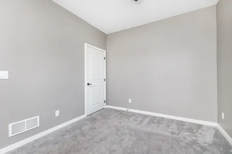 4475 Ewing Dubuque IA 52002