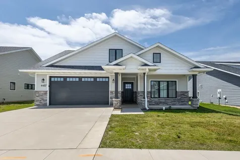 4487 Ewing Dubuque IA 52002