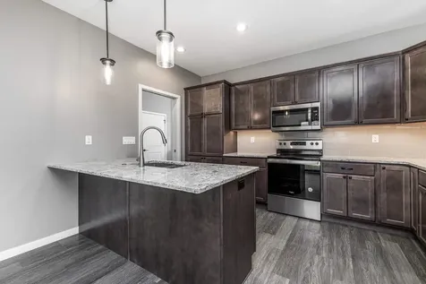 4487 Ewing Dubuque IA 52002