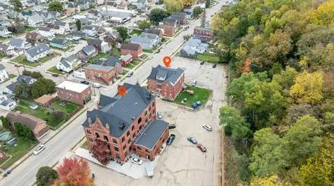 2901 Central Dubuque IA 52001