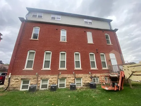 2901 Central Dubuque IA 52001