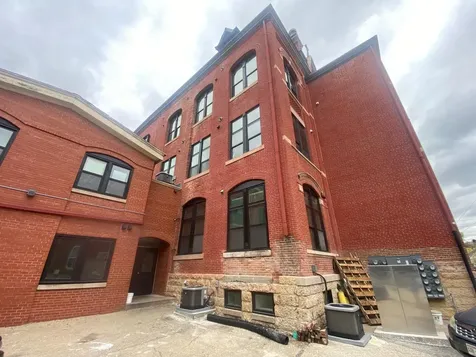 2901 Central Dubuque IA 52001