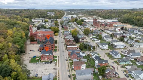 2901 Central Dubuque IA 52001
