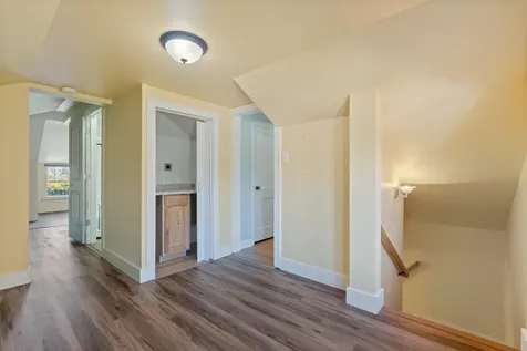 959 Clarke Dubuque IA 52001