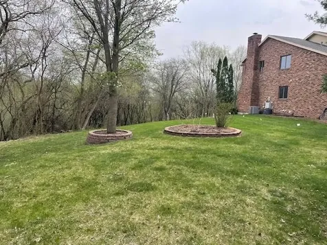 2540 Clarke Crest Dubuque IA 52001-0000