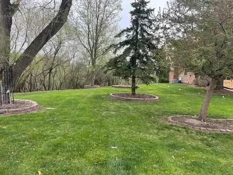 2540 Clarke Crest Dubuque IA 52001-0000