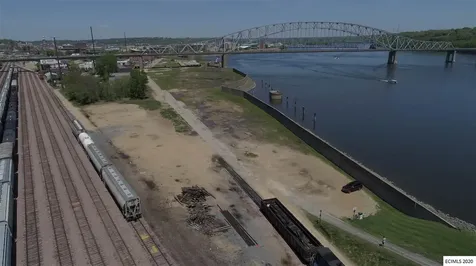 211 Terminal Dubuque IA 52001