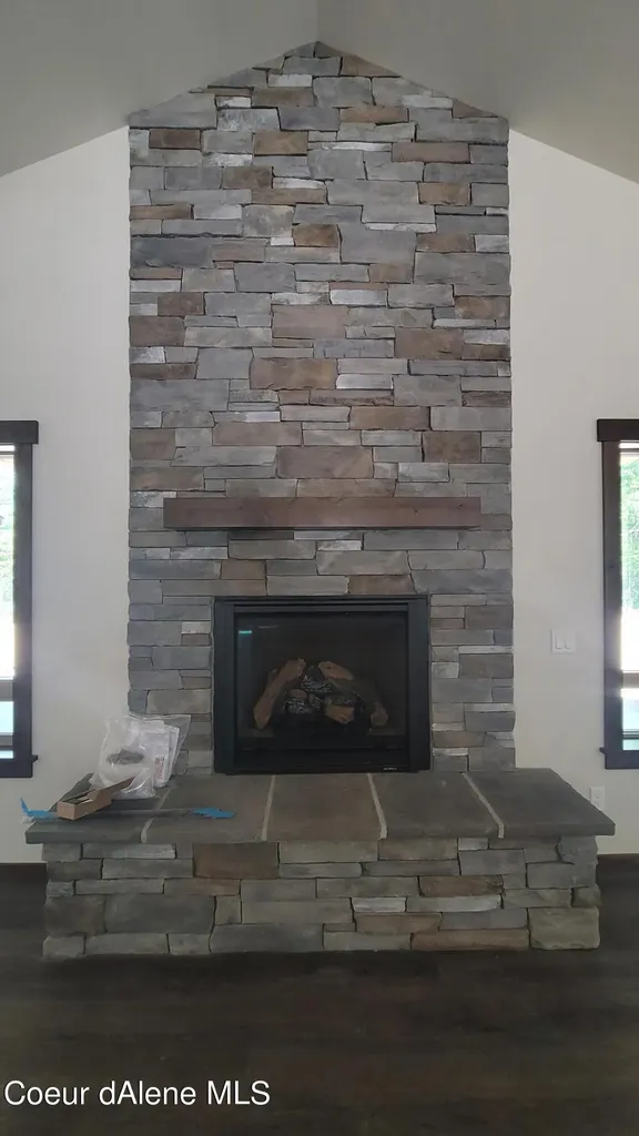 L 13 Blk 5 (lot 1) Deeter Drive Priest River ID 83856