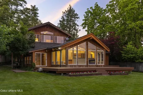 516 S 4th Avenue Sandpoint ID 83864