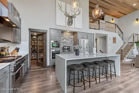 1541 Meadowood Road Sandpoint ID 83864