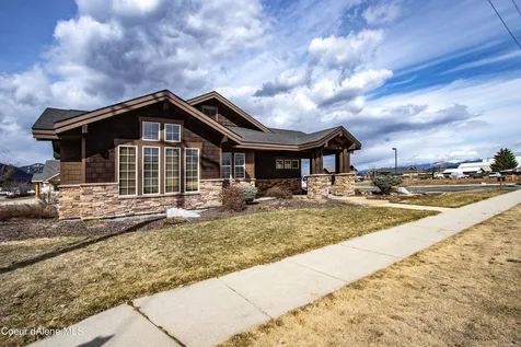 1202 N Division Avenue Sandpoint ID 83864