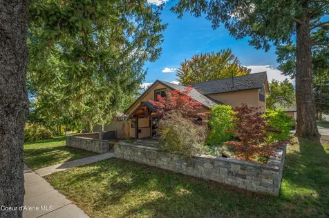 1015 Oak Street Sandpoint ID 83864