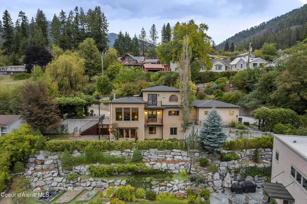 518 Big Hill Road Hope ID 83836