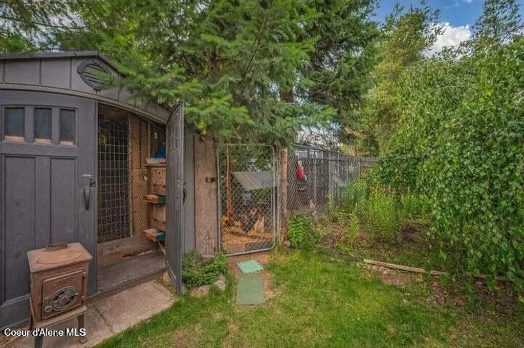 14 Meadowlark Drive Sagle ID 83860