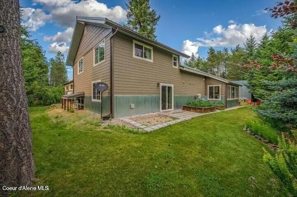 14 Meadowlark Drive Sagle ID 83860