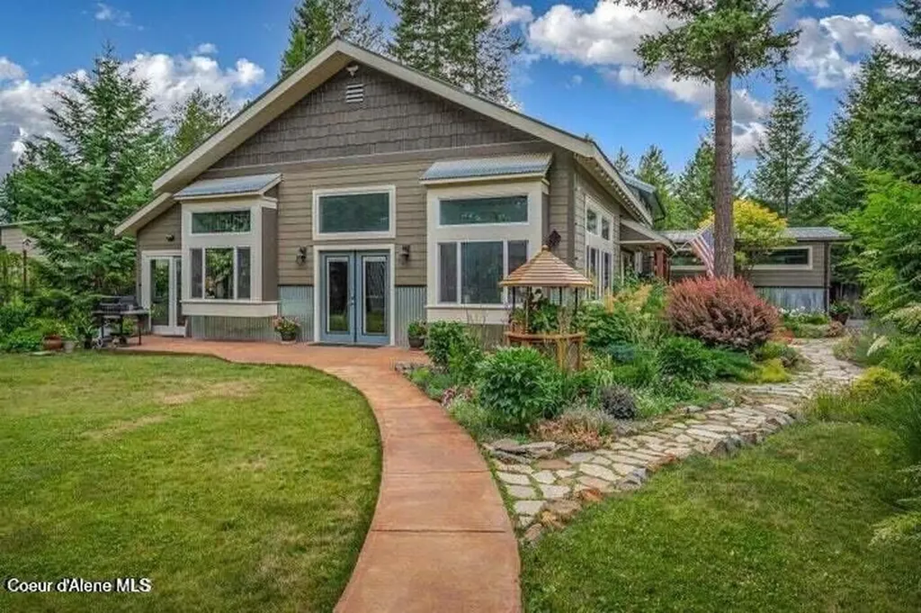 14 Meadowlark Drive Sagle ID 83860