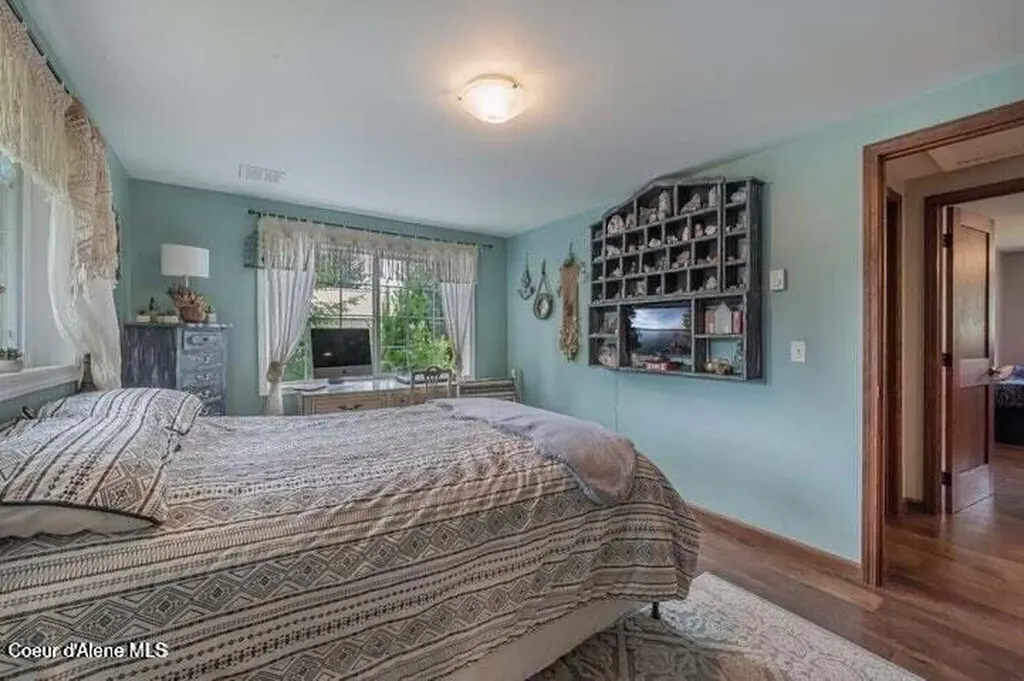 14 Meadowlark Drive Sagle ID 83860