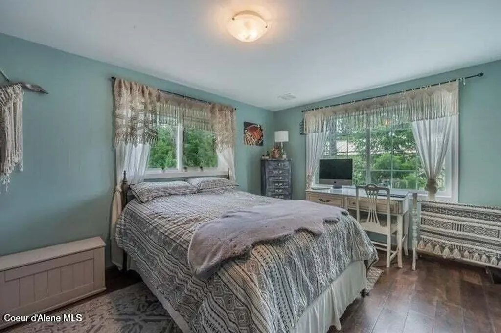 14 Meadowlark Drive Sagle ID 83860
