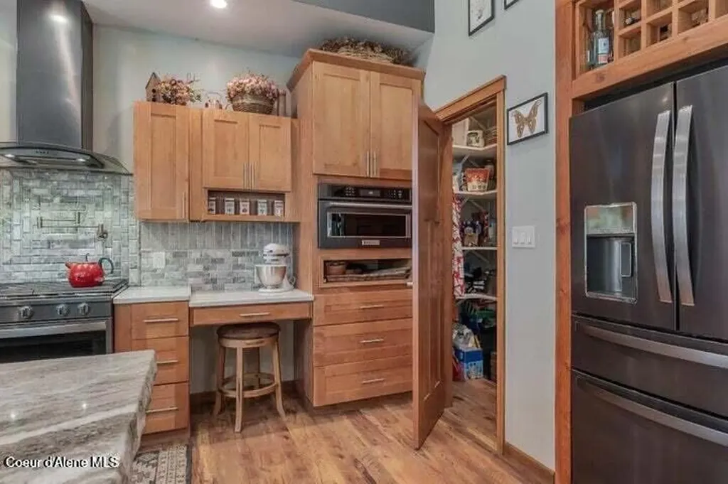 14 Meadowlark Drive Sagle ID 83860