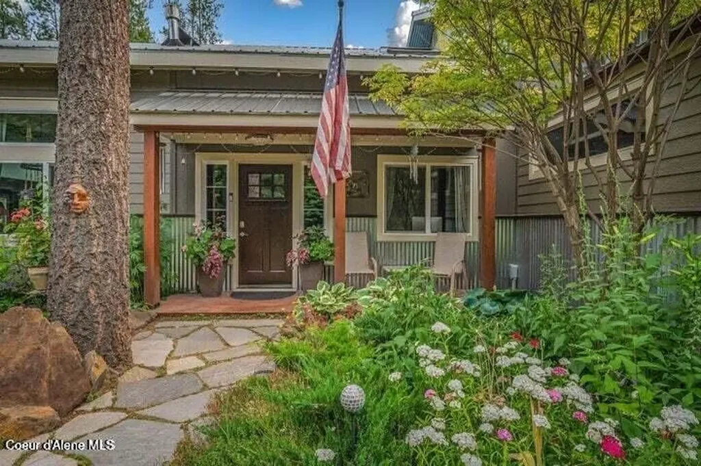 14 Meadowlark Drive Sagle ID 83860