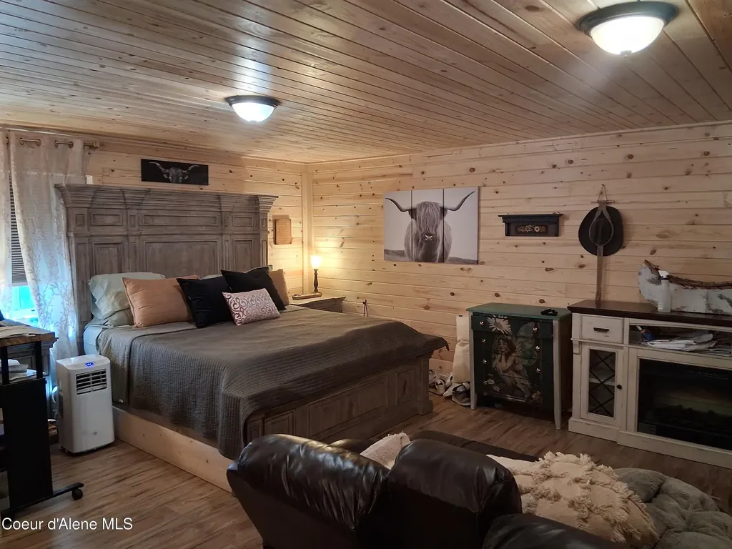 16 Elk Horn Clark Fork ID 83811